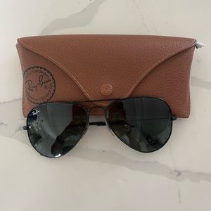 Ray Ban all black aviators